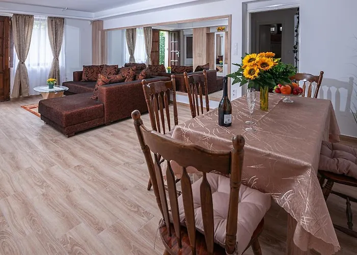 Sunrise Airport - Free Parking *