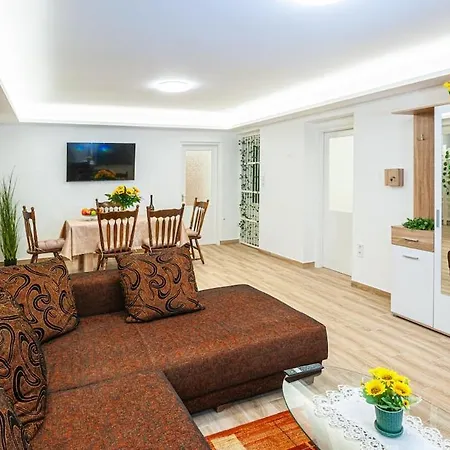 Sunrise Airport - Free Parking Appartement Budapest