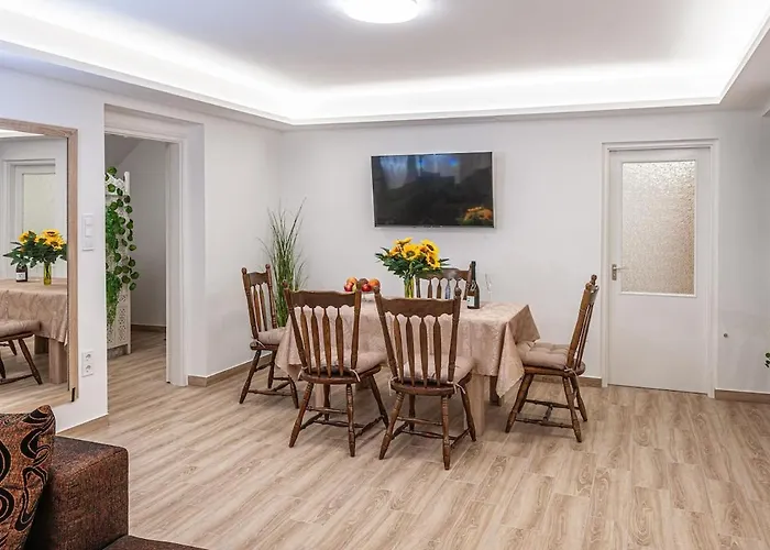 Sunrise Airport - Free Parking Apartment Budapest