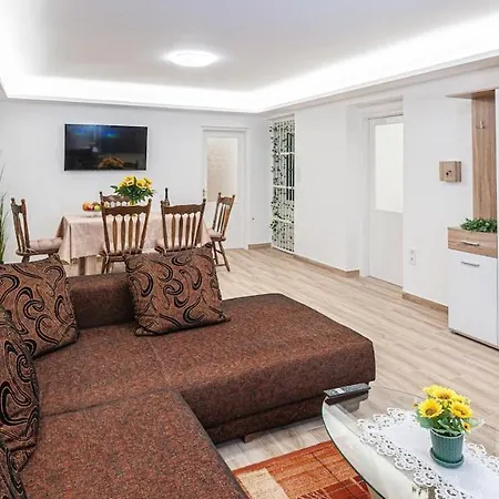 Apartment Sunrise Airport - Free Parking Budapest